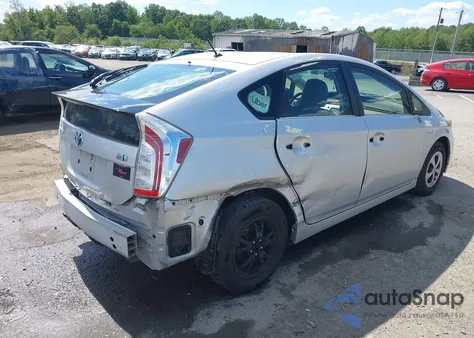 2014 Toyota Prius Two z USA, uszkodzony, nr VIN JTDKN3DU9E0389527